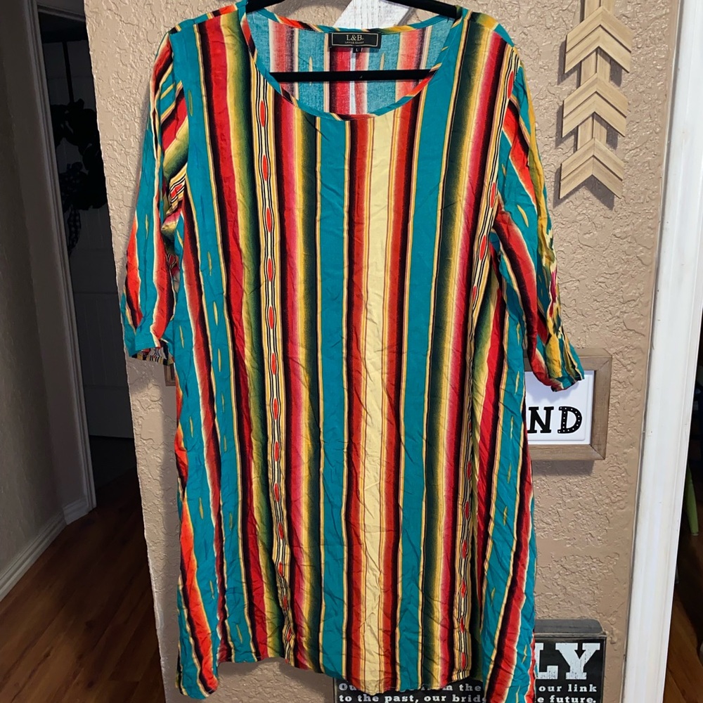 L&B Women’s Serape Dress Size Large EUC